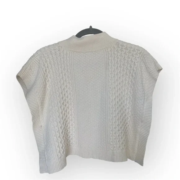 White knit top with metal buckle detail , jane and jack - Picture 2 of 4